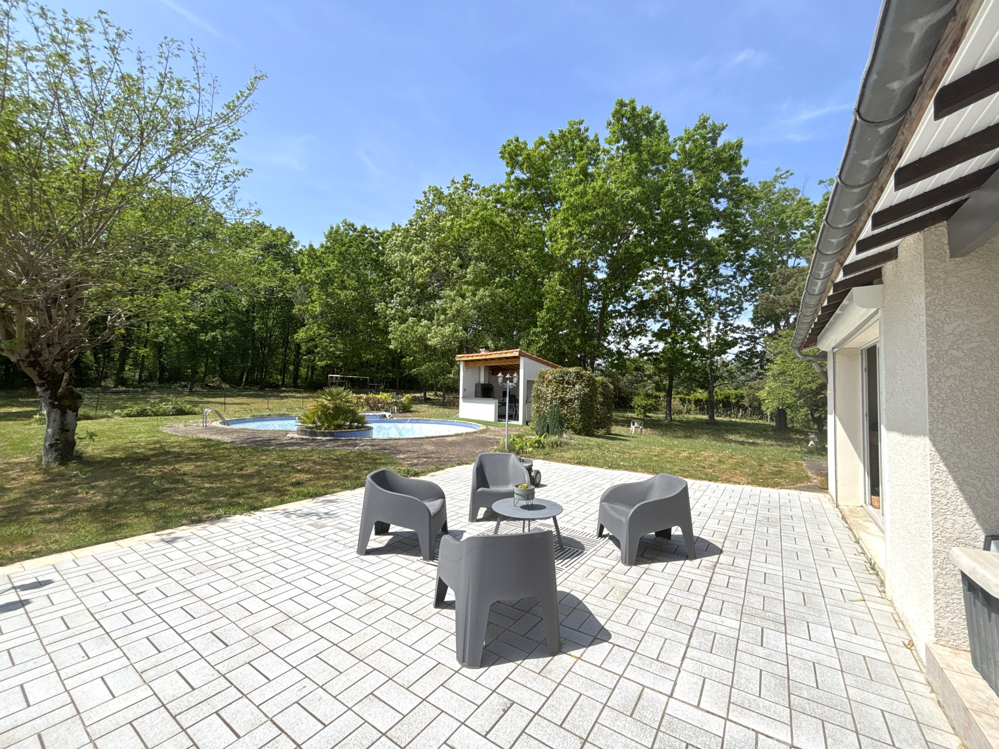 Maison familliale 117m2 environ sur une parcelle de terrain